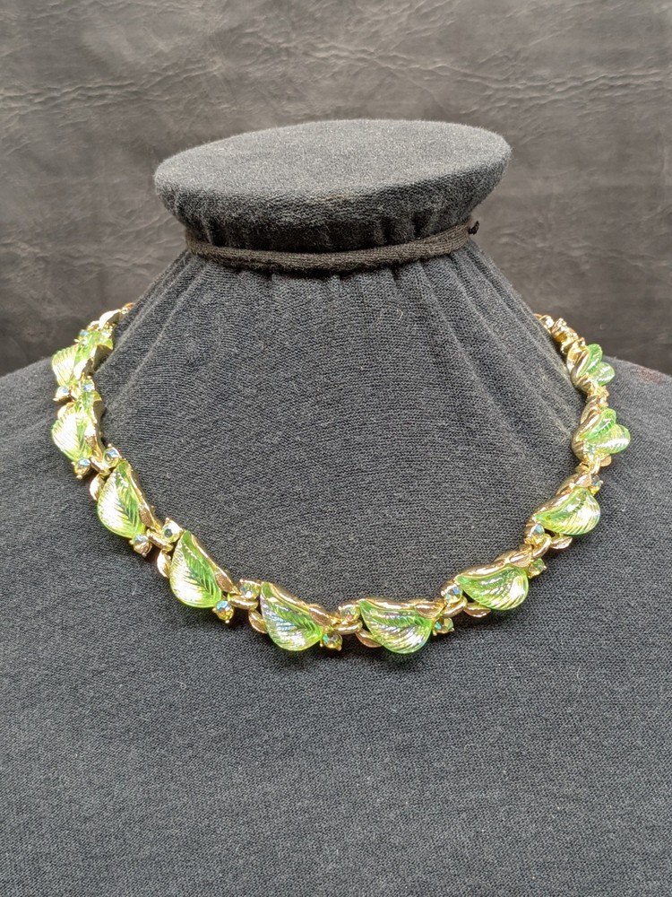 Vintage Lisner Green Necklace Iridescent Leaf Gold Tone AB Rhinestone Signed 16″