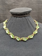 Vintage Lisner Green Necklace Iridescent Leaf Gold Tone AB Rhinestone Signed 16″