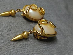 Gtg Gold Tone Swirl Faux Pearl Clip On Dangle Drop Earrings 2.1″