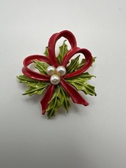 Vintage Christmas Mistletoe Mistletoe Ribbon Brooch by ART 4.5cm BB4