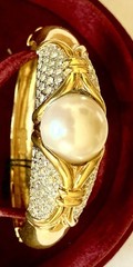 VOGUE BIJOUX ITALY F/PEARL PAVE CRYSTAL GOLD PLATED BANGLE BRACELET~ 7″ ~NOS VTG