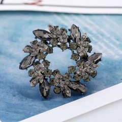 Flower Crystal Brooch For Women Fashion Pin Bouquet Rhinestone Brooches Jewelry