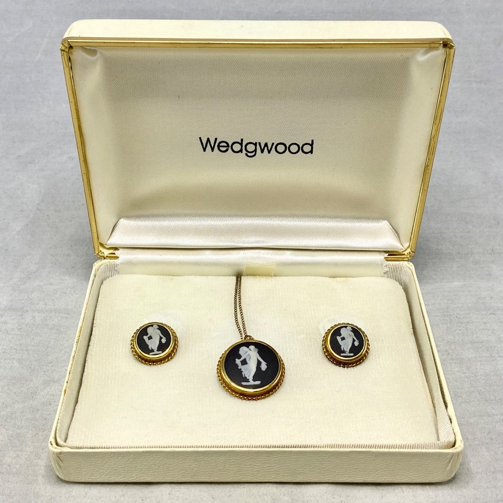 Vintage Wedgwood Black & White Jasperware Fairy Angel Necklace & Earrings Set