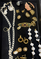 Vintage NAPIER JEWELRY Lot – Necklaces Bracelets Earrings Brooches Pendants