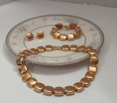 Vtg Napier Gold Tone Chunky Square Collar Necklace Bracelet Earrings Set