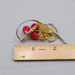 Vintage Red Silk Wrapped Bead Flower Brooch Gold tone Filigree 2.5″