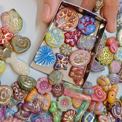 100g Handmade Glass Beads for Jewelry Making – 200 Mixed Styles Assortment