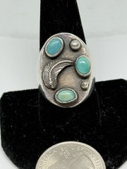 Vintage Old Pawn Southwest Turquoise Stones Feather Heavy Sterling Ring Size 10