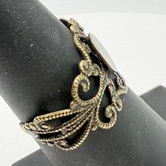 Antique Gold Tone Filigree Adjustable Ring Round Center 5.75–6.5