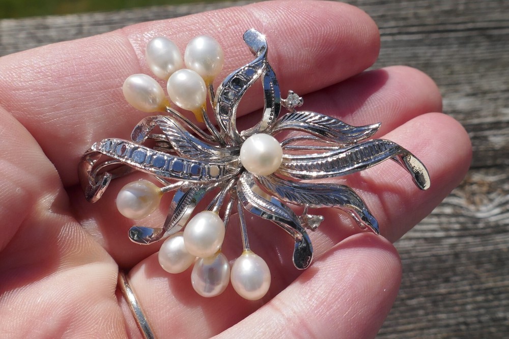 Vintage Sterling Silver & 5.2mm Freshwater Pearl Spray Designed Brooch / Pin