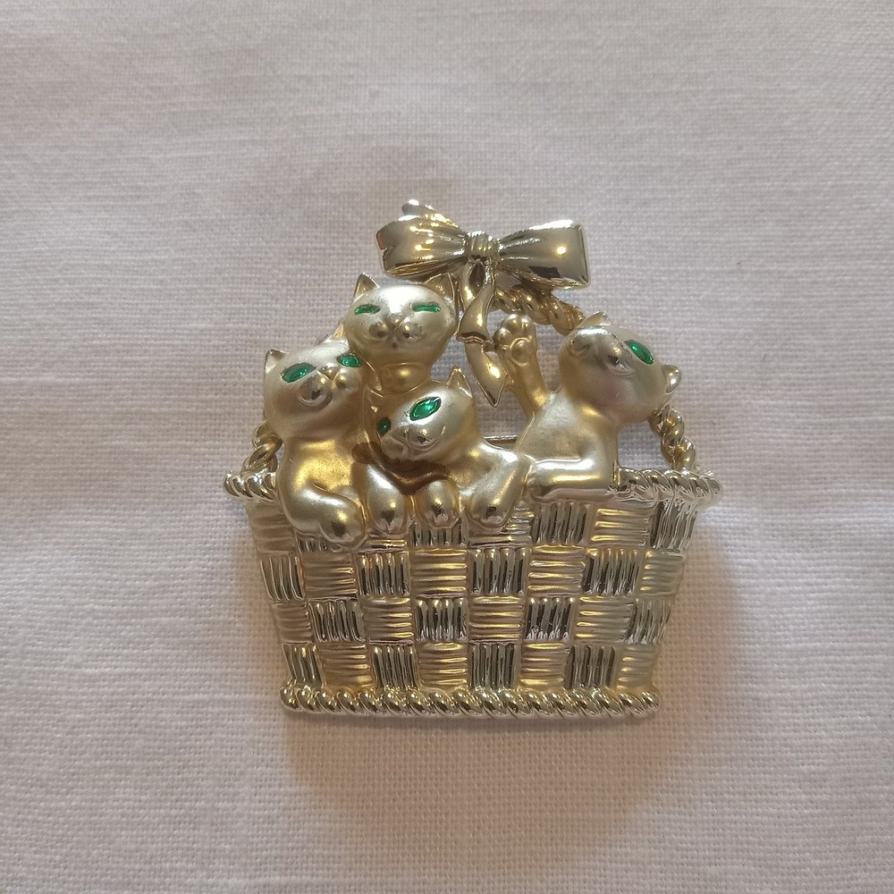 Vintage Brooch Basket Of Green-eyed Kittens Gold-tone MCM American Jewelry Co.