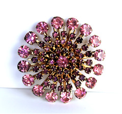 Pink Rhinestone Vintage Circular Burst Sparkling Gold Tone Brooch Unsigned Round