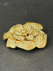 Nolan Miller Stanwyck Gardenia Crystal Flower Brooch – Signed – Box & COA 2.25”