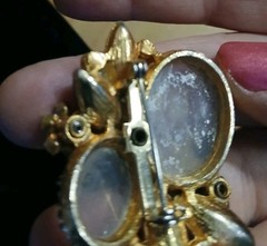 Exquisite Opaline Glass Cabochon Flower Daisy Forget Me Not Gold tone Brooch