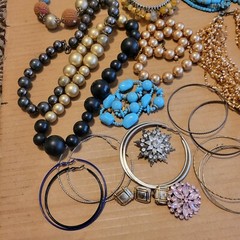 Lot Of Mixed Costume Jewelry 40’s-70’s Many Photos