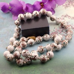 VTG Chinese Export 12mm White Knotted Maroon Plum Flower Cloisonne 25″ Necklace