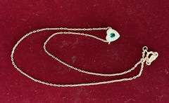 1986 Avon Necklace Loving Heart Simulated Emerald Peal Pendant orig box 13.5″