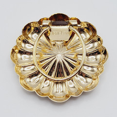 Jeri Lou Gold Tone Floral Like Curved Ridge Gold Tone Vintage Scarf Ring Clip