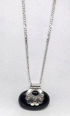 Vintage 925 Sterling Silver & Copper Black Onyx Pendant with 20″ 925 S.S. chain