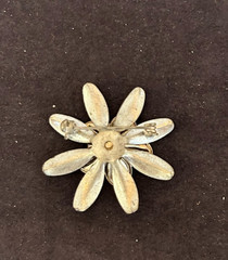 Vintage Cookie Lee Yellow Enamel Flower Brooch Aurora Borealis Rhinestone 1.5″