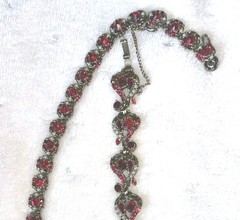 Vintage Hollycraft COPR 1953 choker and bracelet set. Rhinestones, Faux pearls