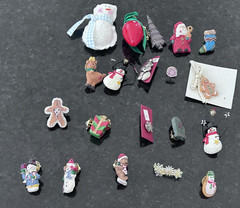 Vintage Christmas Pin Lot–18–20 Holiday Brooches–Snowmen, Santa, Trees, Angels