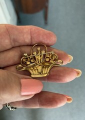 Vintage Van Dell 12K Gold Filled Flower Basket Brooch
