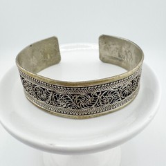 Vintage Nepal Filigree Silver Tone Cuff Hero Retro Bracelet Leaf Swirl