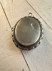 Antique Victorian Locket Raised Ivy Leaf Grape Aesthetic Silver Tone Pendant