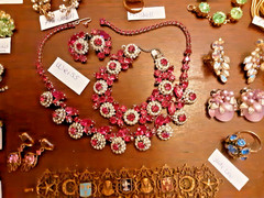 Vtg Costume Jewelry lot W/Gold,Silver , Weiss,krementz,Haskell,Hobe &Rhinestones