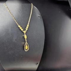 Vintage Barzel 18kt Gold Plated Gold,Green,Yellow Citrine 10″ Necklace