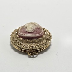 Vintage Faux Cameo Locket Mona Lisa Gold Tone & Pink Dimensional ~1 1/8″