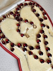 English Late Georgian Early Victorian Almandine Swags Garnet 9 KT Gold Necklace