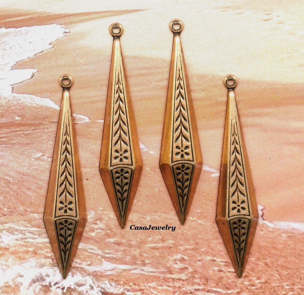 #0496 ANTIQUED GOLD CELTIC TEARDROP PENDANT/ER W/TOP HANG RING – 4 Pcs
