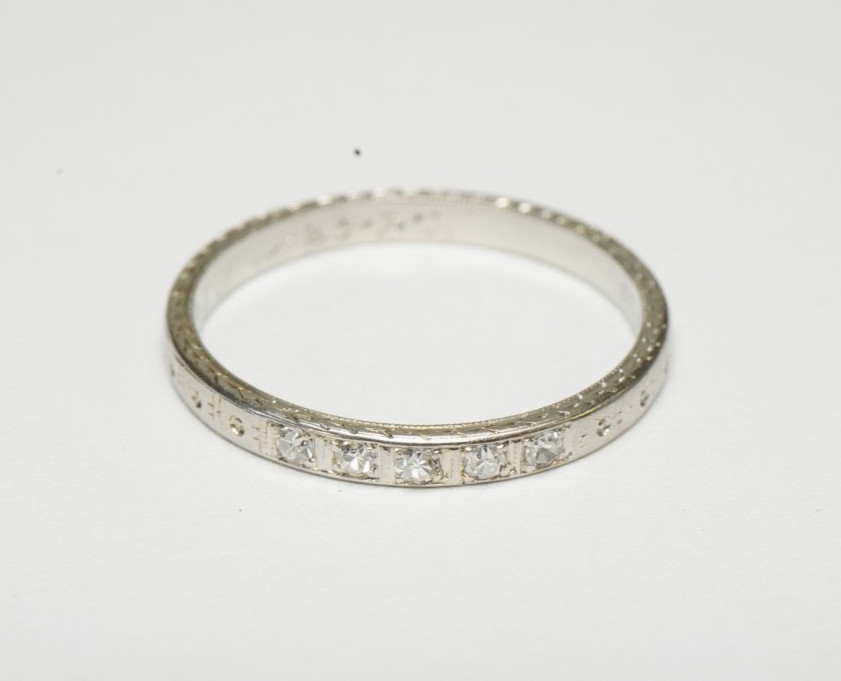 Original BELAIS 18k White Gold, Diamond Anniversary Ring – Dated 1927 – Size 7