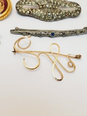 Vintage Brooch Estate Jewelry Brooch Lot For Repair!(26)
