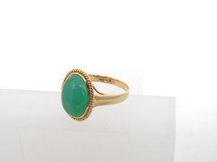 Vintage 14k Gold Ring, Chrysoprase carved Oval, Size 8.25
