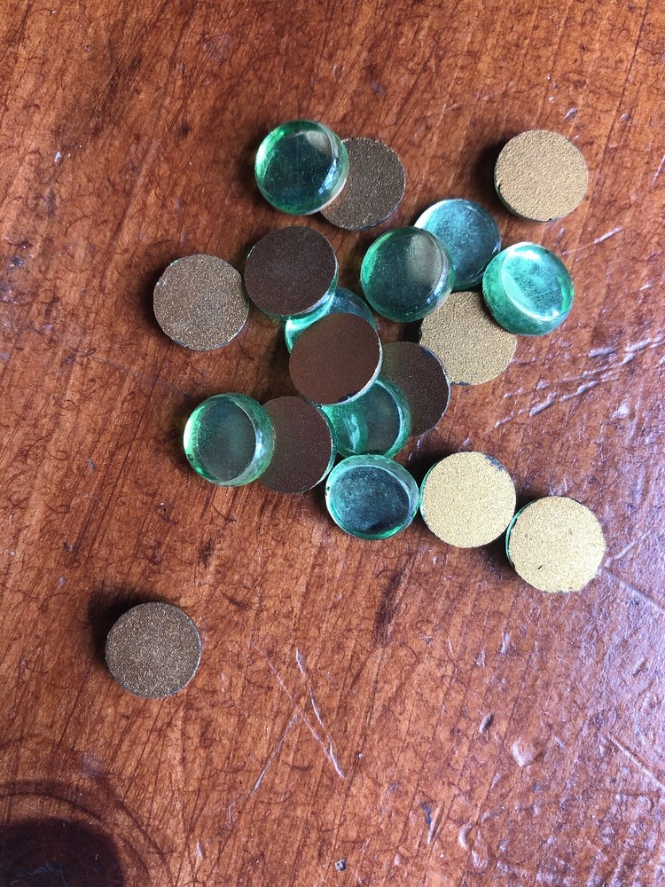 9mm Vintage Round Glass Peridot Cab Cabochon Gem Stone Gemstone. West Germany
