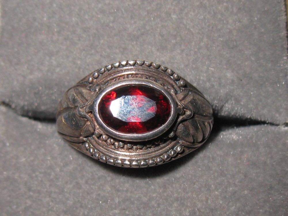 Vintage Small sz 5 to 5.5 Sterling Silver 925 and Red Garnet or Ruby Ring 4.5gr