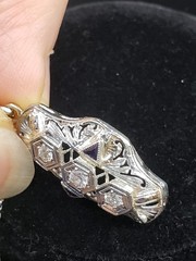White Gold Pendant And Necklace