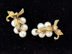 Rare Vintage 9K Yellow Gold 5MM Cultured Pearl GRAPES Clip Earrings .75″ L 5.2G