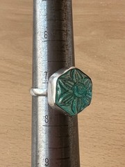 VINTAGE CARVED FLOWER AQUA BLUE GLASS RING 925 STERLING UNIQUE HEXAGON SHAPE