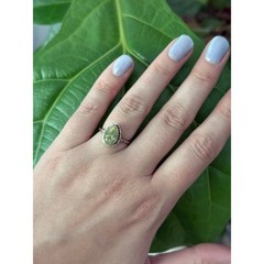 Vintage Green Peridot Silver Pear Shape Tear Drop Gemstone VTG Size 6.25