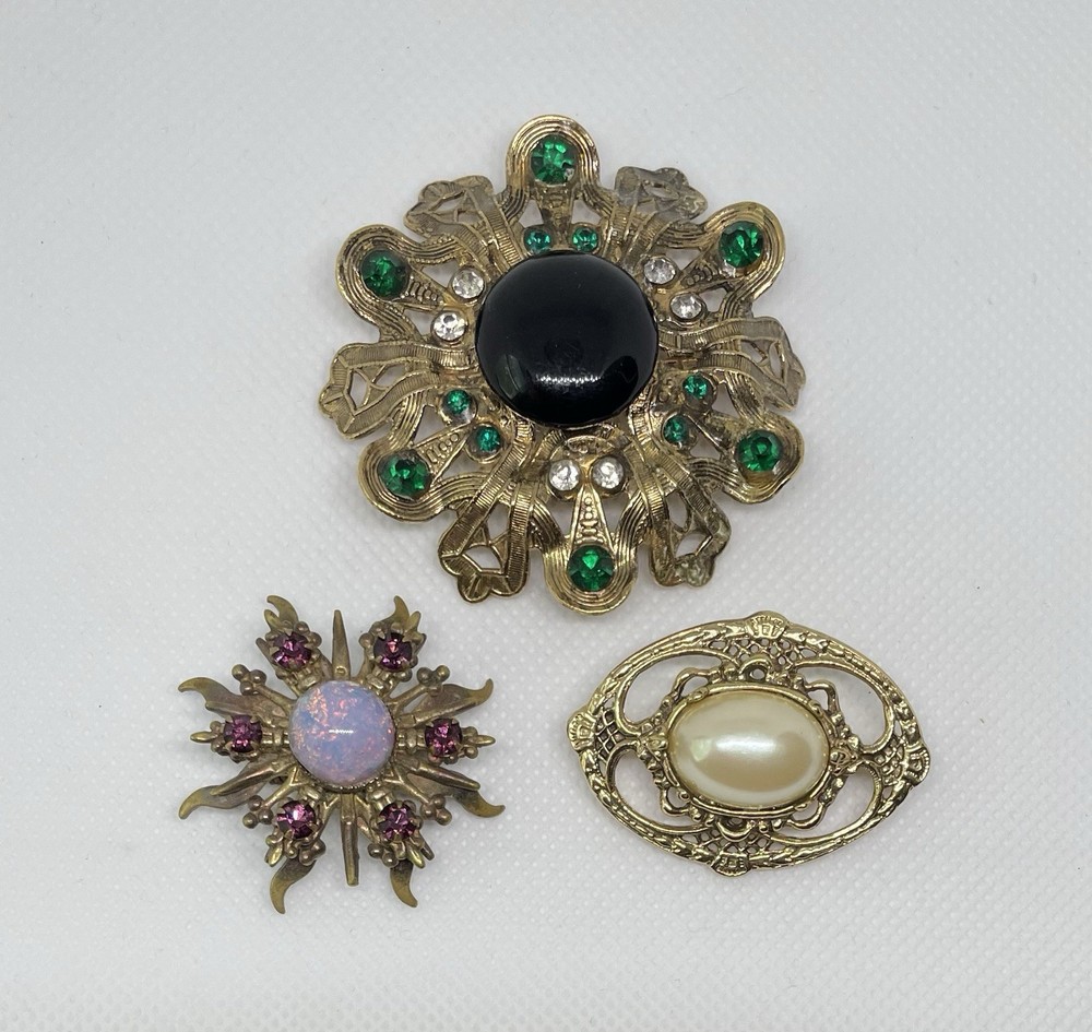 Mixed Brooch Lot Costume Jewelry Gold Tone Mix Pins Rhinestones Opal Onyx