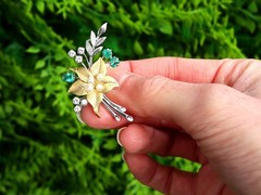 0.78Ct Emerald 0.55Ct Diamond and Pearl 18k Yellow Gold and Platinum Brooch