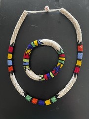 DOUBLE SALE OF Antique jewelry, beaded African ZULU choker and bracelet.