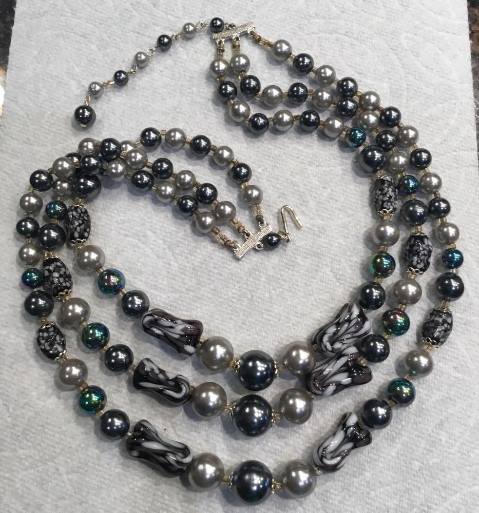 Vintage Three Strand Necklace Grey Dark Purple Silver Tone Made In Japan O87