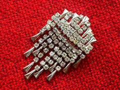 Vintage Brooch pin White stone glass 11 pendants USSR