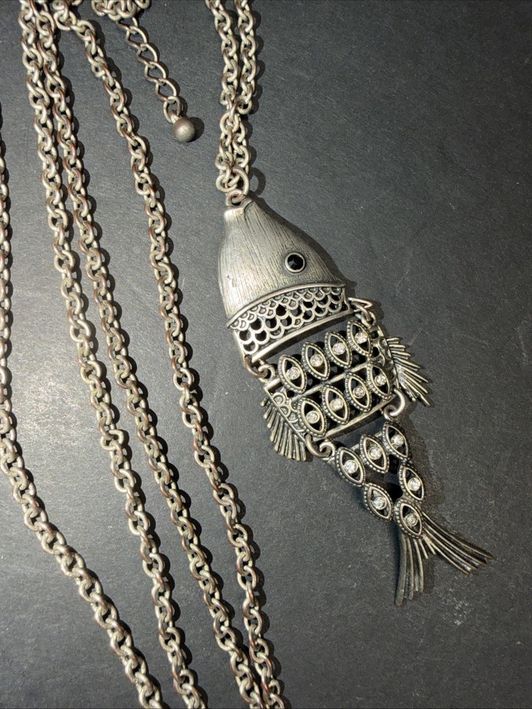 Vintage Articulated 3-Sections Rhinestones Bling Fish Necklace – Chain Hangs 18″
