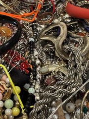 5 LB Mixed Costume Jewelry Lot Wearable & Repair Vintage Modern Treasure Hunt #1